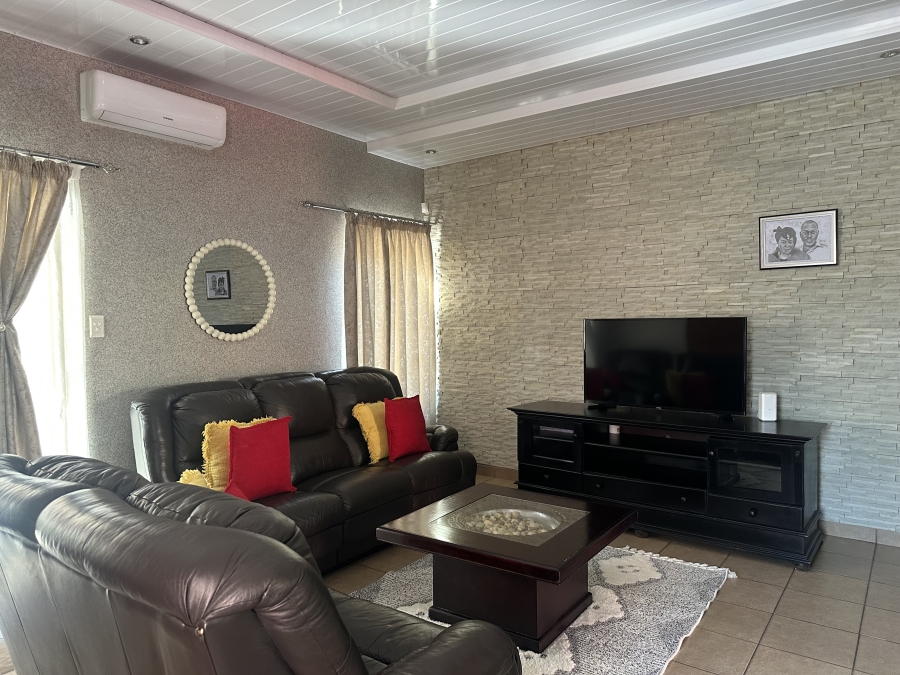 To Let 3 Bedroom Property for Rent in Protea Park North West
